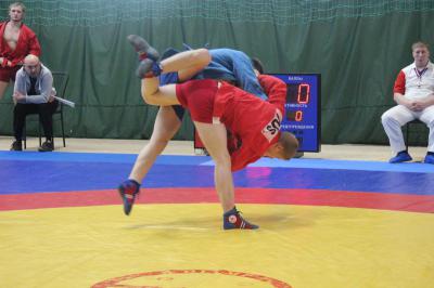 В Рязани прошли соревнования юниорского первенства ЦФО по самбо